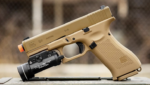 Elite Force Fully Licensed GLOCK G19X Gas Blowback Airsoft Pistol (Type: Green Gas / Tan) - Imagen 6