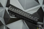 EMG Licensed Daniel Defense M4A1 RIS II Airsoft CNC Aluminum Handguard (Color: Black / 9.5" / Mk18) - Imagen 4