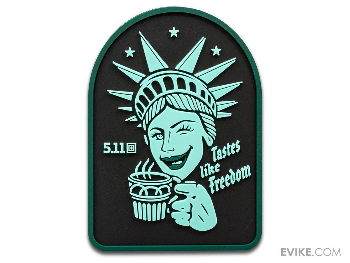 511-110756 5.11 Tactical "Liberty Cross" PVC Morale Patch - Imagen 1